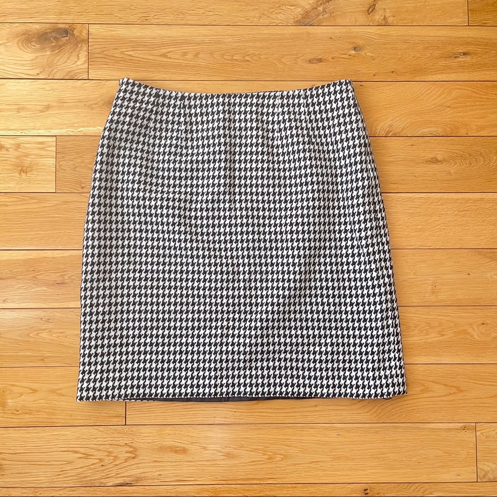 Houndstooth Skirt size 6